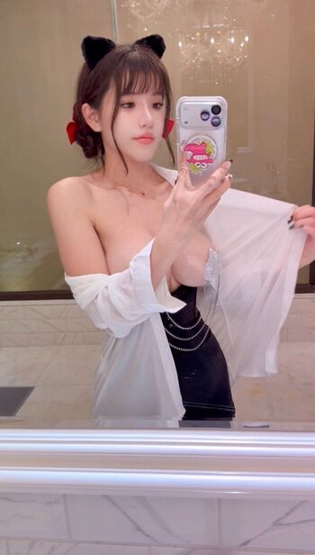 Full leaked Xinyus page private onlyfans photo