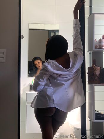 Full leaked Xonaomiixo private onlyfans photo