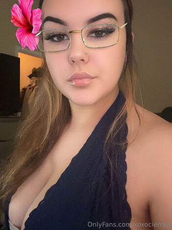 Full leaked Xoxocierraa private onlyfans photo