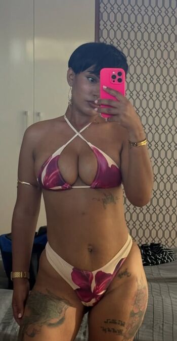 Full leaked Xtacey stacey africa private onlyfans photo
