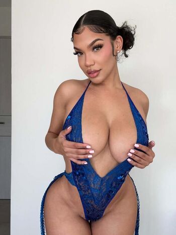 Full leaked Xttiona private onlyfans photo