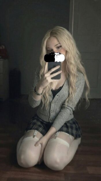 Full leaked Xuwuara private onlyfans photo