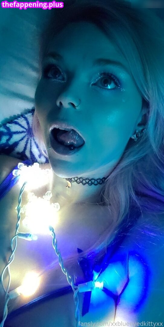xxblueeyedkittyxx Nude OnlyFans Photo #16