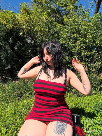 Full leaked Xxfrog slimexx private onlyfans photo