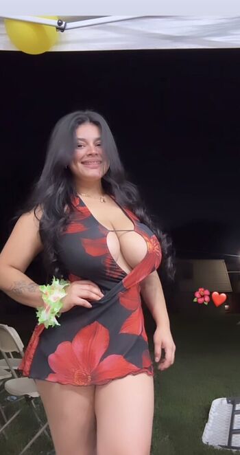 Full leaked Xyanely private onlyfans photo