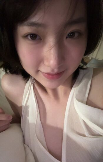 Full leaked Ya page private onlyfans photo