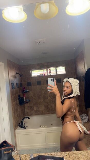 Full leaked Yaaaasnicole private onlyfans photo