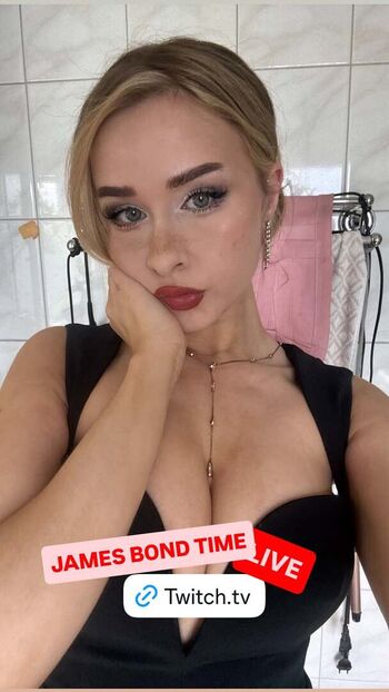 Full leaked Yaboielina private onlyfans photo