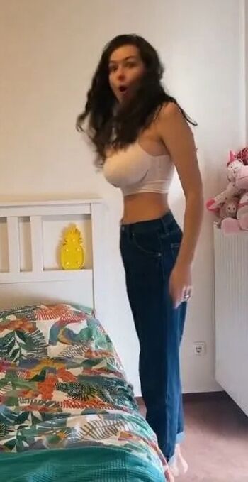 Full leaked Yanashkomagic private onlyfans photo