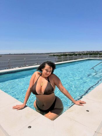 Full leaked Yazzytaffy private onlyfans photo