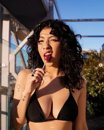 Full leaked Yeahbabyy private onlyfans photo