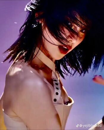 Yeji - ITZY (예지, Hwang Ye-ji)