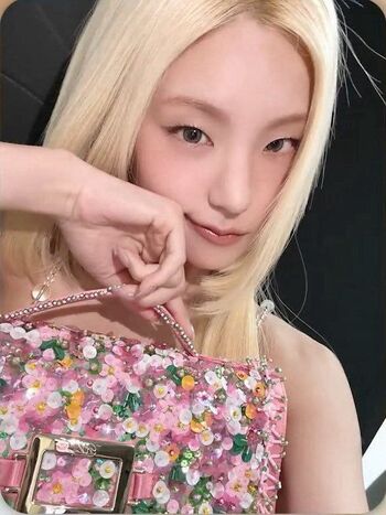 Full leaked Lolasinclairr/ private onlyfans photo