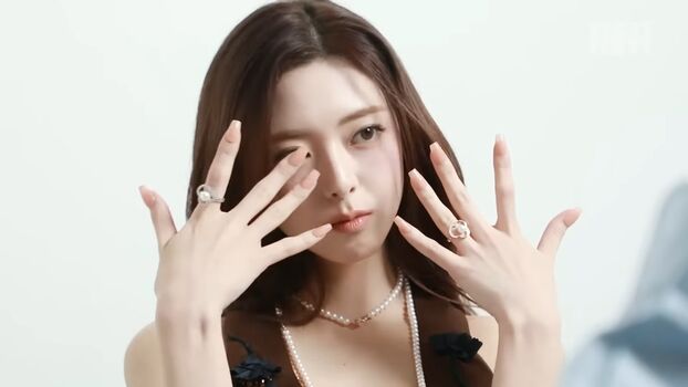 Full leaked Brittibratti/ private onlyfans photo