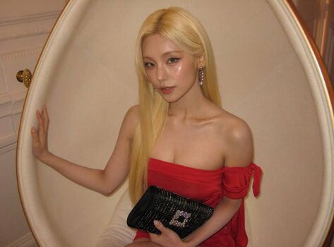 Full leaked Yeji page private onlyfans photo