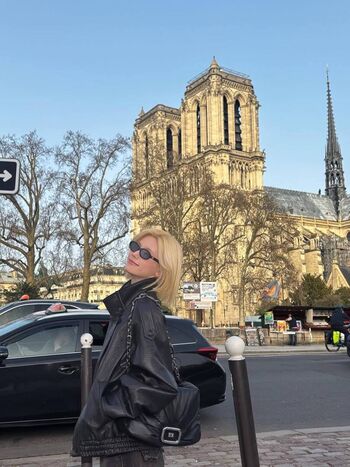 Full leaked Yogablondie/ private onlyfans photo