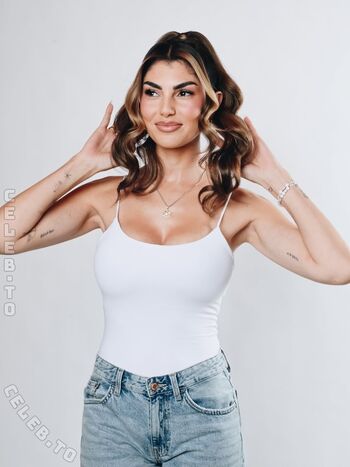 Full leaked Yeliz koc private onlyfans photo