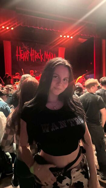 Full leaked Yellz private onlyfans photo