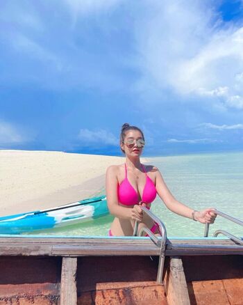 Full leaked Yen evagelista private onlyfans photo