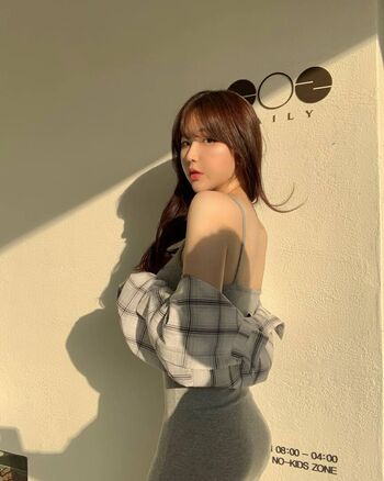 Full leaked Yeonjju page private onlyfans photo