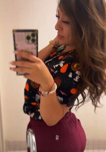 Full leaked Yesenia s private onlyfans photo