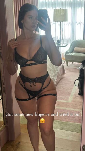 Full leaked Yesjulz  page private onlyfans photo