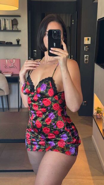 Full leaked Yesjulz  page private onlyfans photo