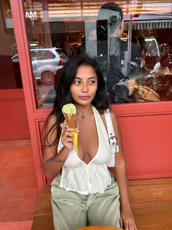 Full leaked Yeti kurnia page private onlyfans photo