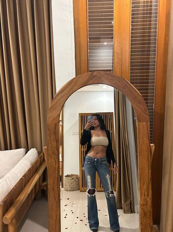 Full leaked Yeti kurnia page private onlyfans photo