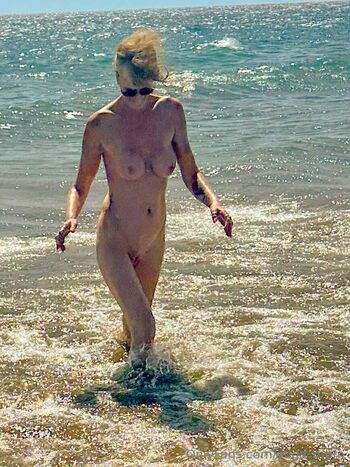 Full leaked Yoga mom private onlyfans photo