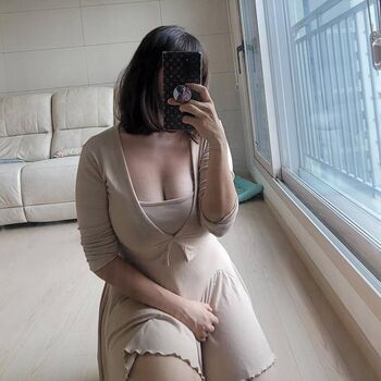 Full leaked Yonsis private onlyfans photo