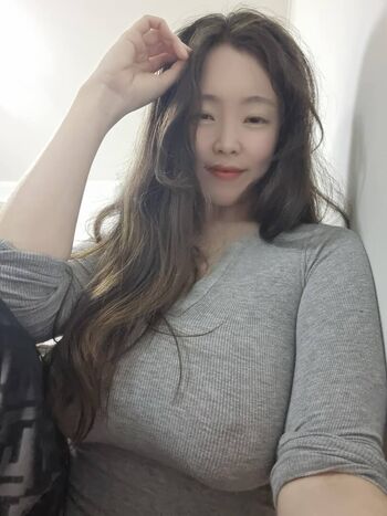 Full leaked Yonsis private onlyfans photo