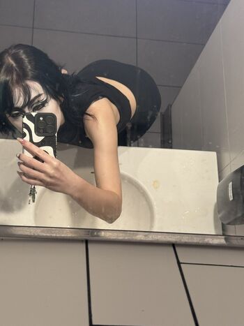 Full leaked Yuckyogurt private onlyfans photo