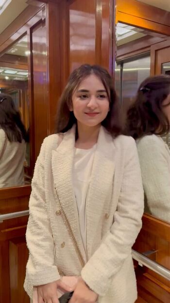Full leaked Yumna zaidi private onlyfans photo