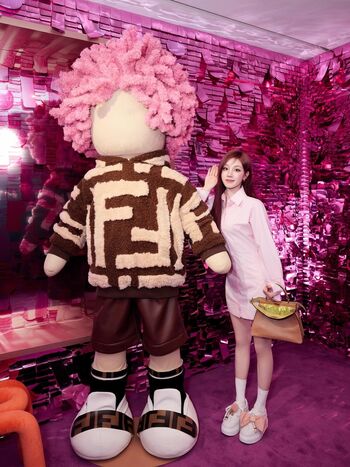 Full leaked Rosamund/ private onlyfans photo