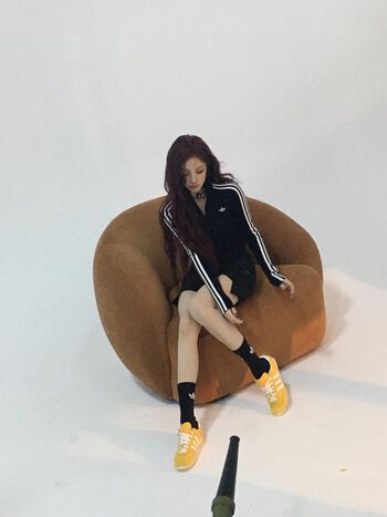 Full leaked Yuqi page private onlyfans photo