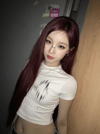 Full leaked Yuqi page private onlyfans photo