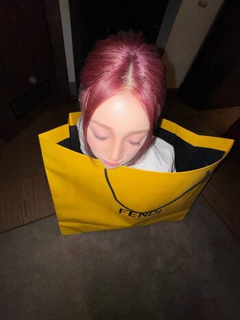 Full leaked Yuqi page private onlyfans photo