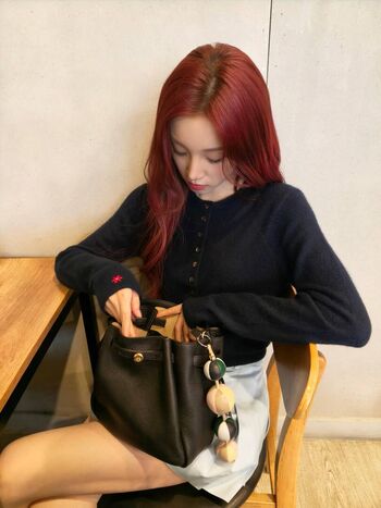 Full leaked Yuqi page private onlyfans photo