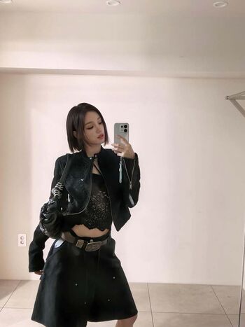 Full leaked Lola myluv/ private onlyfans photo