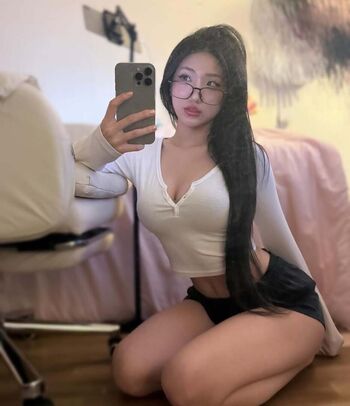 Full leaked Yurasweb  page private onlyfans photo