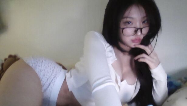 Full leaked Yurasweb private onlyfans photo