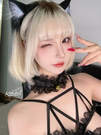 Full leaked Yuuhuia page private onlyfans photo