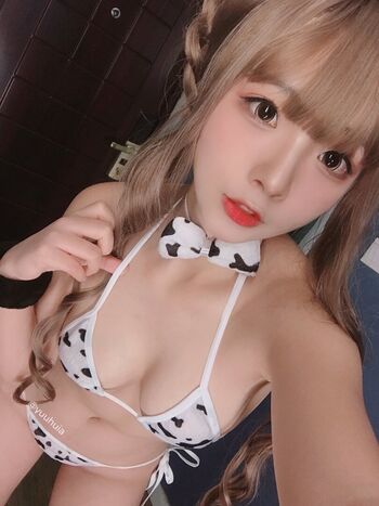 Full leaked Yuuhuia page private onlyfans photo