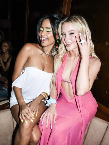 Full leaked Zara larsson  page private onlyfans photo