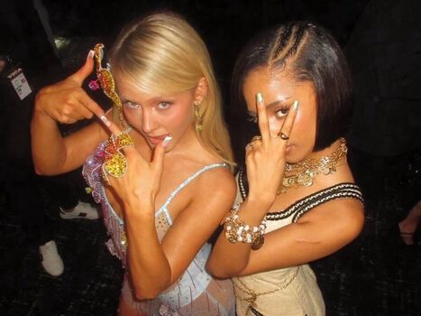 Full leaked Zara larsson  page private onlyfans photo