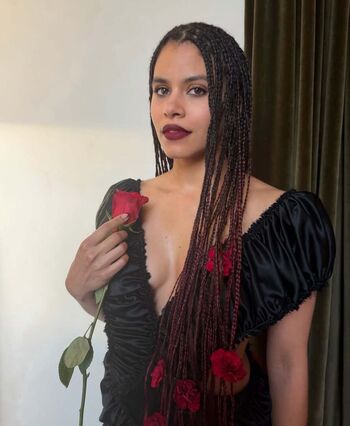 Full leaked Zazie beetz page private onlyfans photo