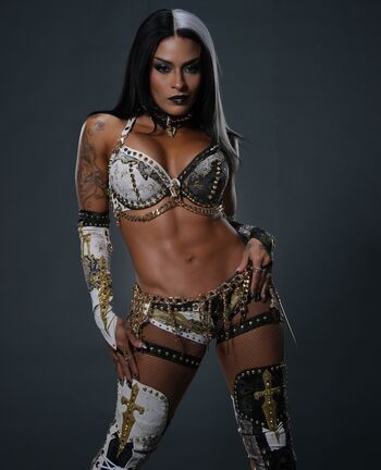 Zelina Vega