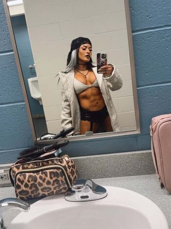 Zelina Vega