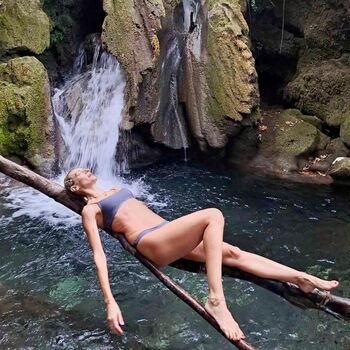 Full leaked Zeta douka private onlyfans photo